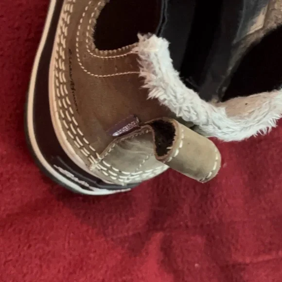 Eddie Bauer Black and Gray Boots with White Stitching - Picture 7 of 8